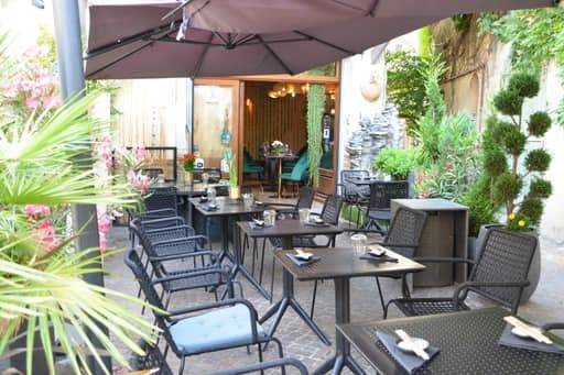 Terrasse restaurant japonais Salon-de-Provence